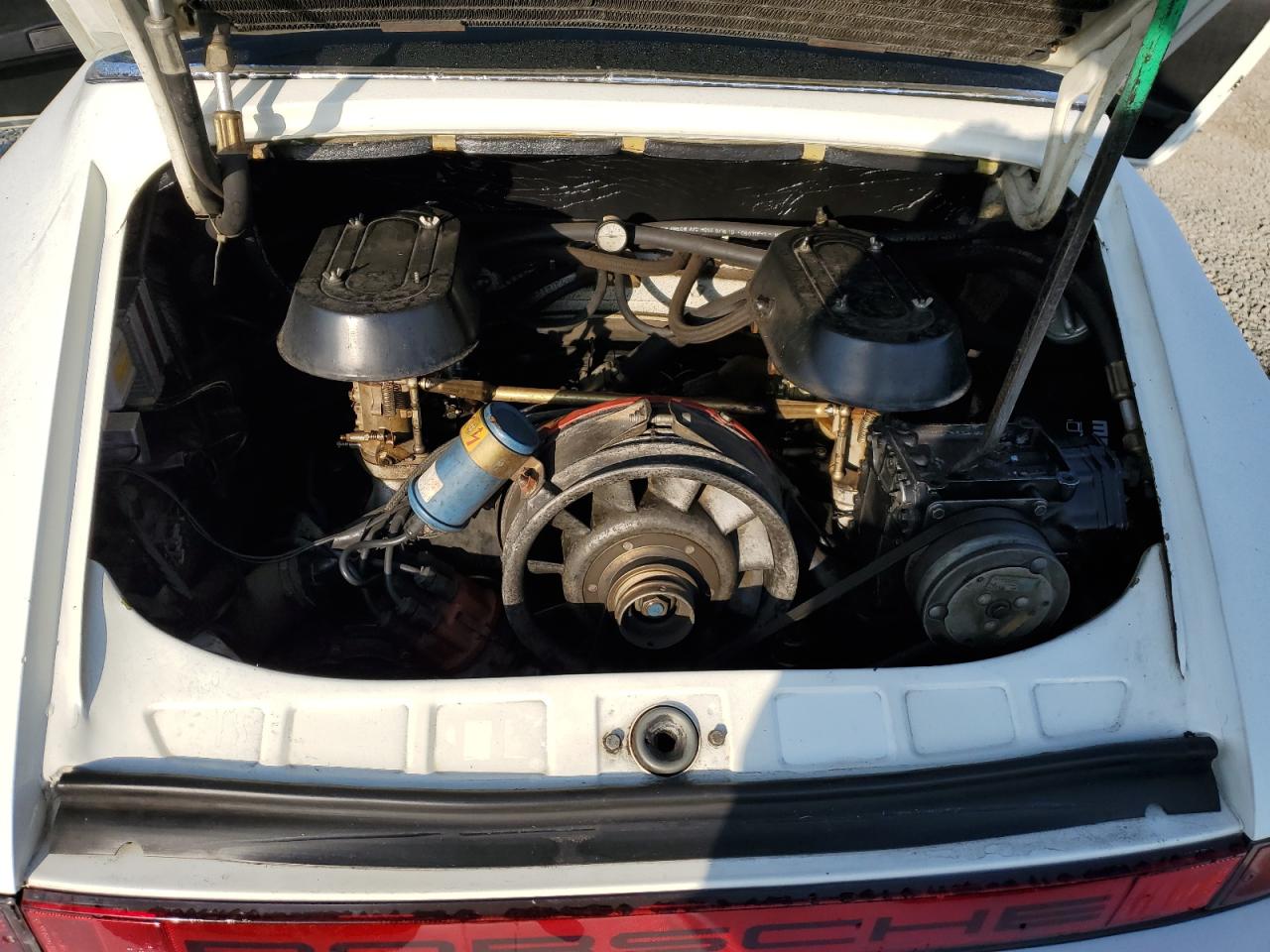 Porsche 911 Image 10