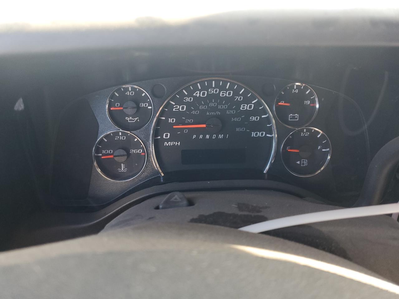 Chev Express Image 6