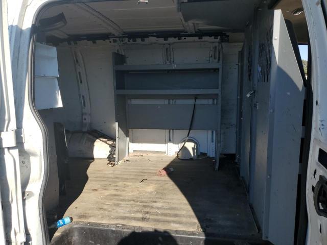 Chev Express Image 11