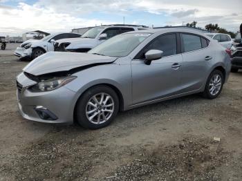  Salvage Mazda 3