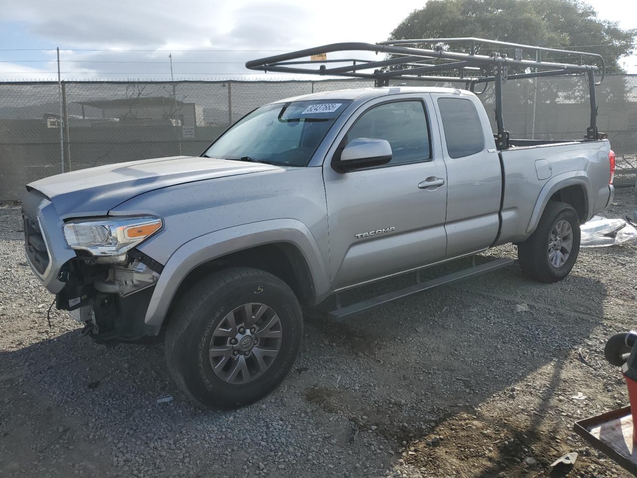 Toyota Tacoma Access Cab Image 1