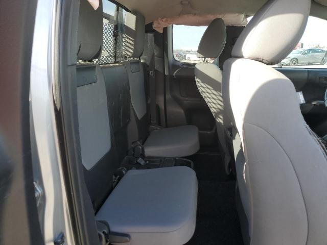 Toyota Tacoma Access Cab Image 11