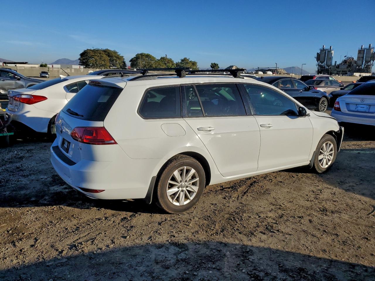 Volkswagen Golf S Image 8