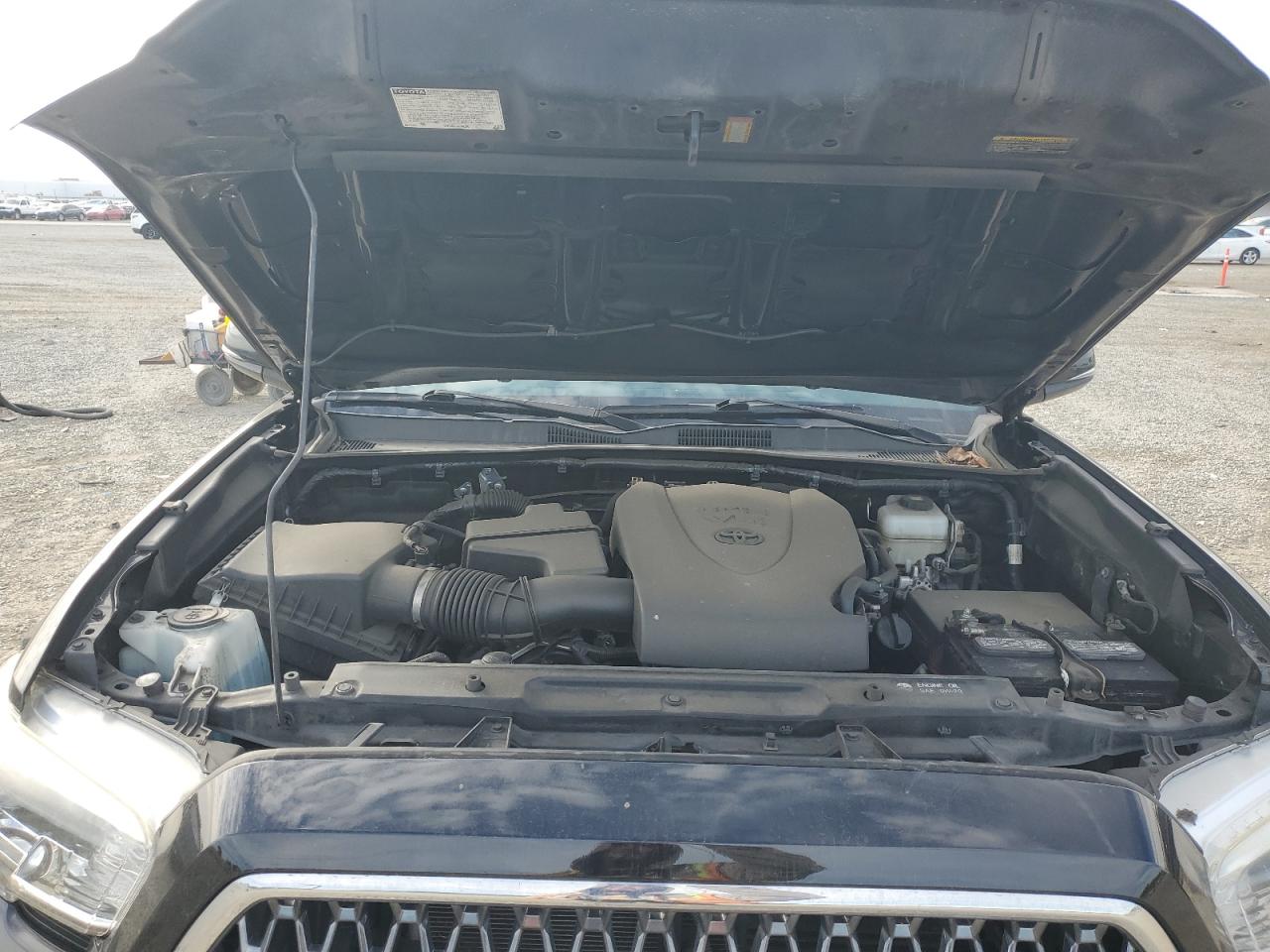 Toyota Tacoma Double Cab Image 6