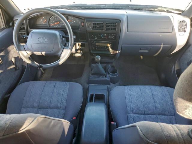 Toyota Tacoma Xtracab Image 5