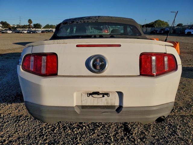 Ford Mustang Image 7