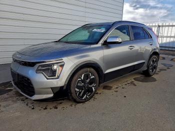  Salvage Kia Niro
