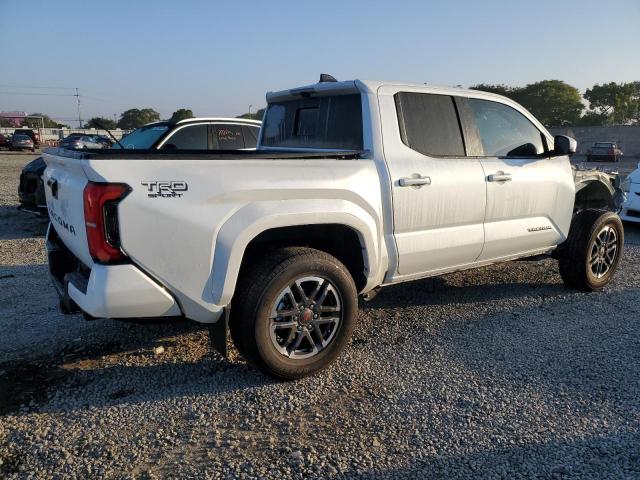 Toyota Tacoma Double Cab Image 11