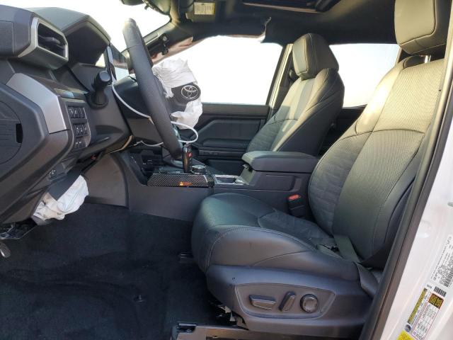 Toyota Tacoma Double Cab Image 8