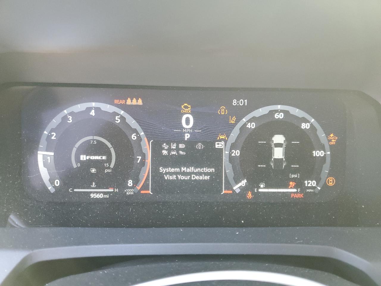 Toyota Tacoma Double Cab Image 12