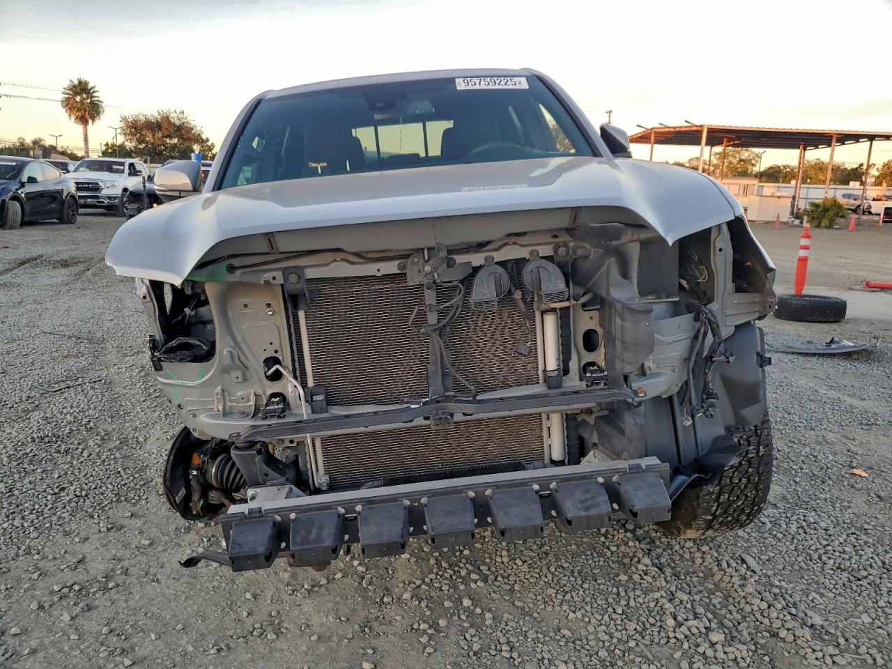 Toyota Tacoma Double Cab Image 4