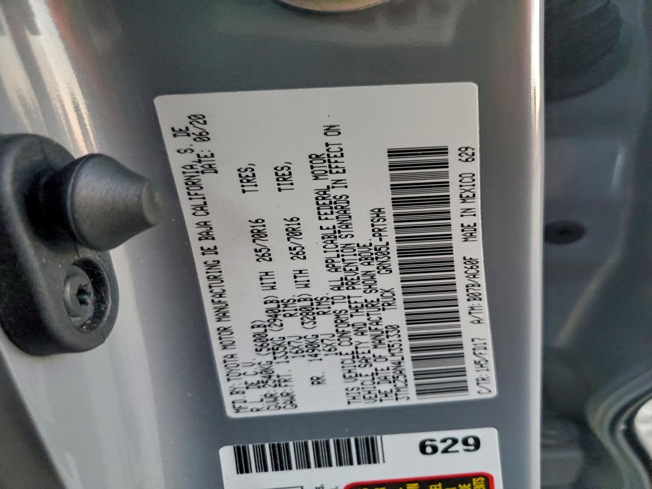 Toyota Tacoma Double Cab Image 11