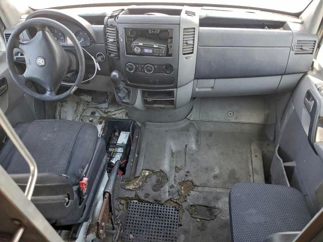 Dodge Sprinter 3500 Image 14