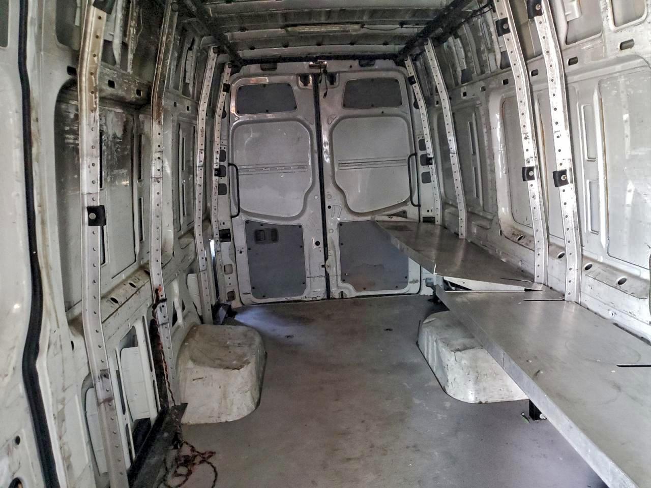 Dodge Sprinter 3500 Image 10