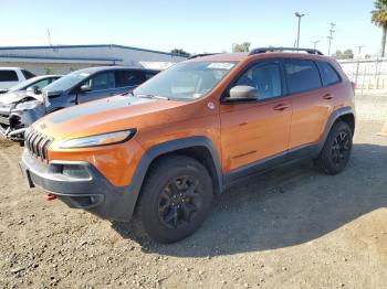  Salvage Jeep Cherokee