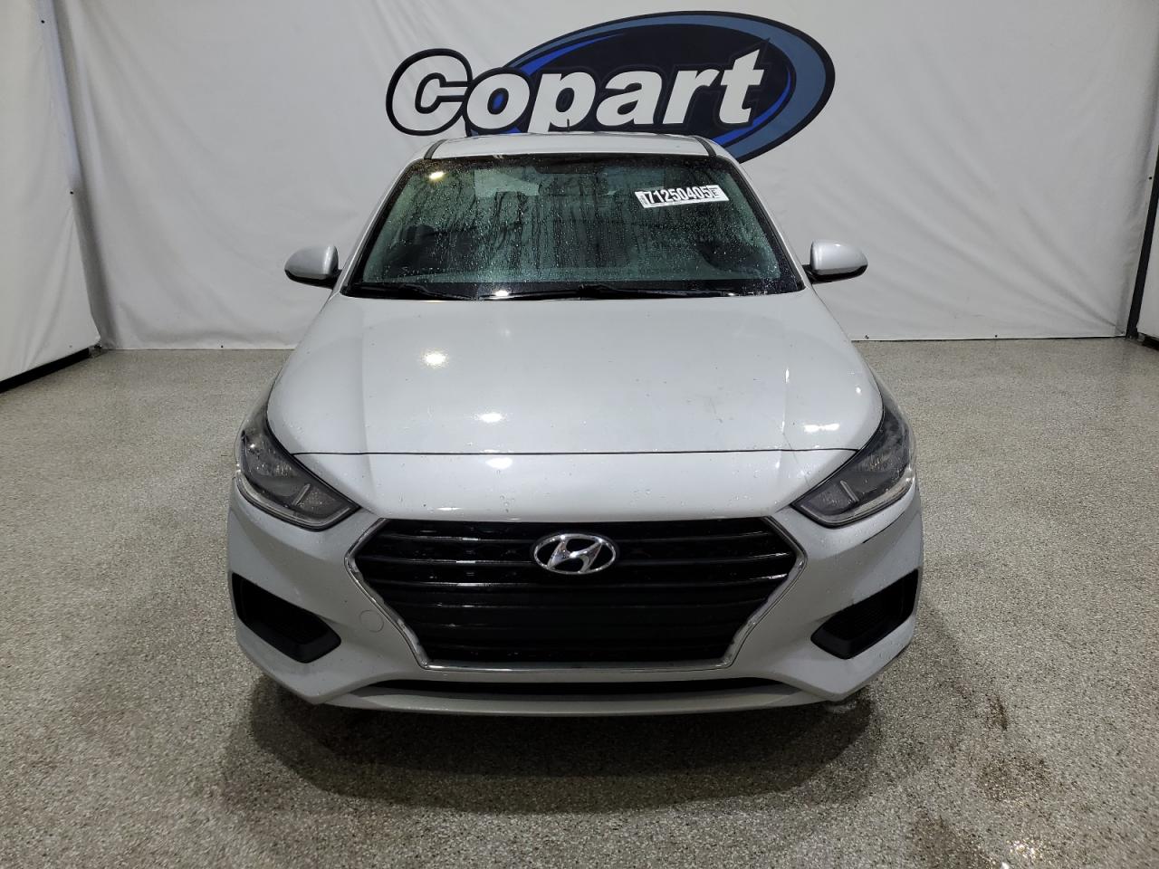 Hyundai ACCENT Se Image 8