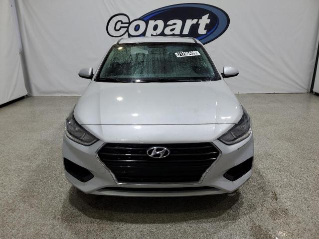 Hyundai ACCENT Se Image 8