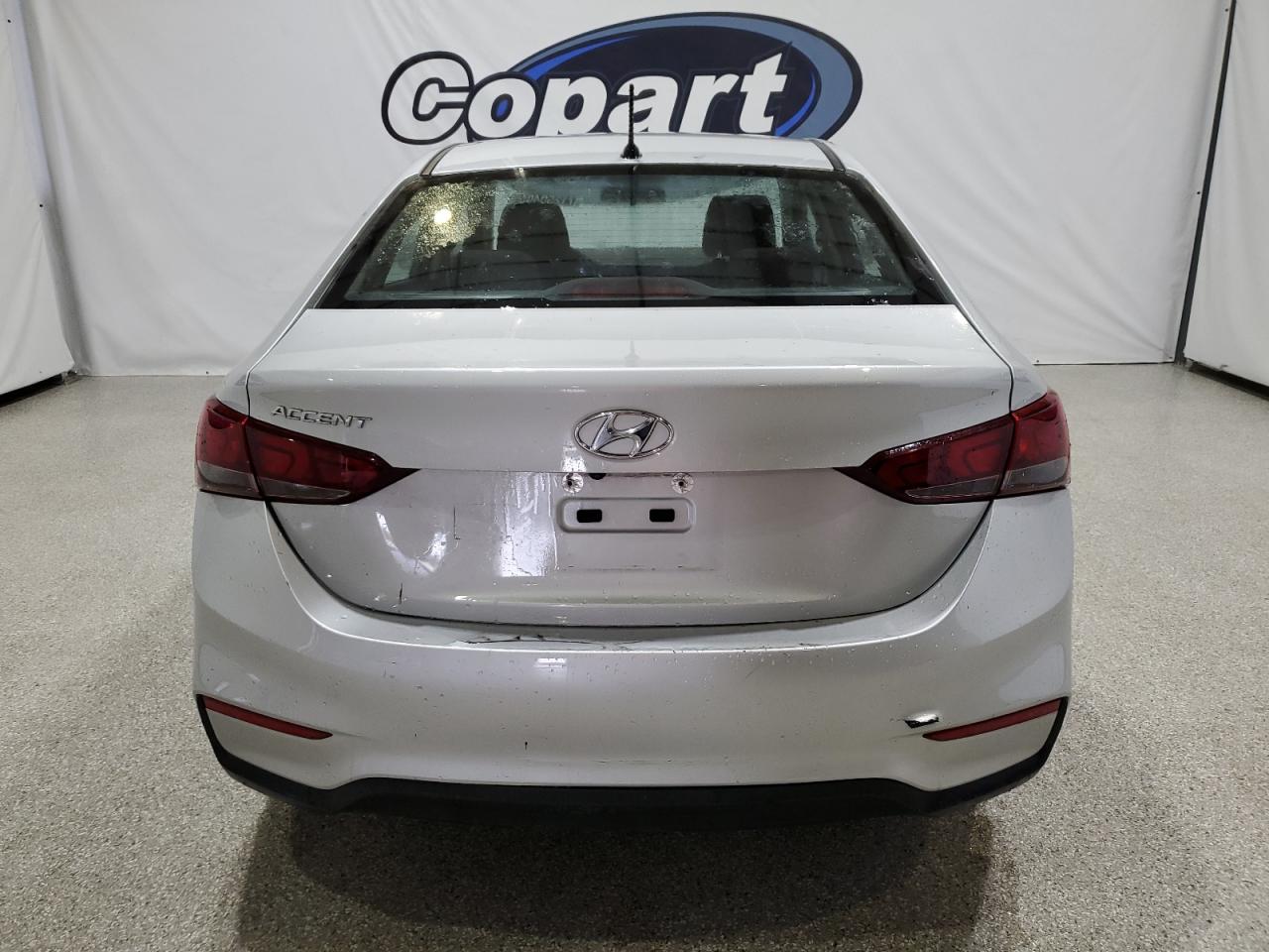 Hyundai ACCENT Se Image 4