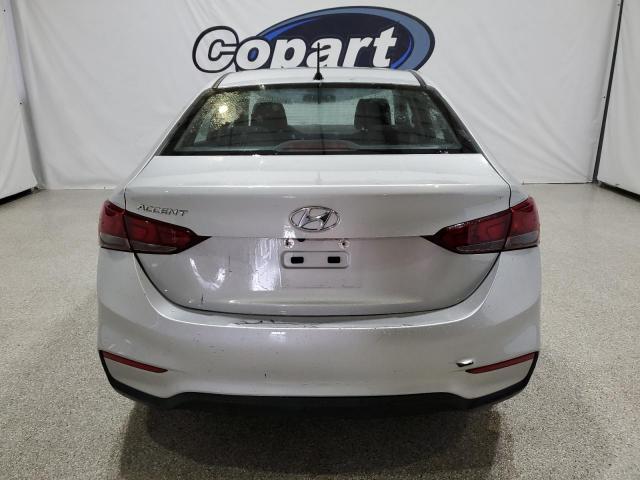 Hyundai ACCENT Se Image 4