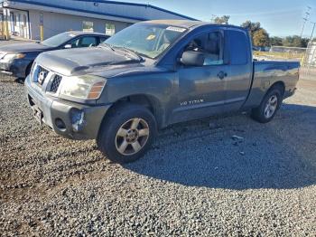  Salvage Nissan Titan