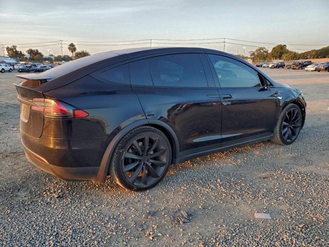 Tesla Model X Image 2