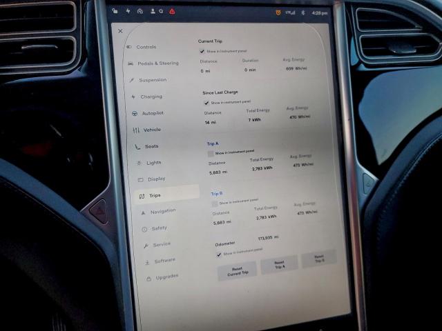 Tesla Model X Image 10