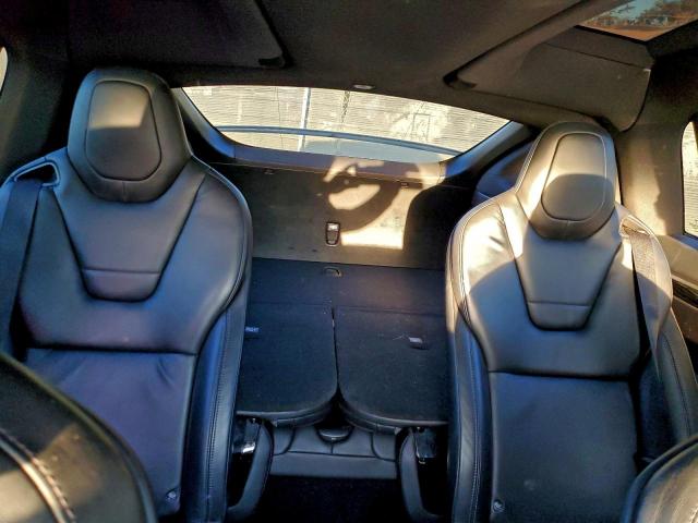 Tesla Model X Image 11