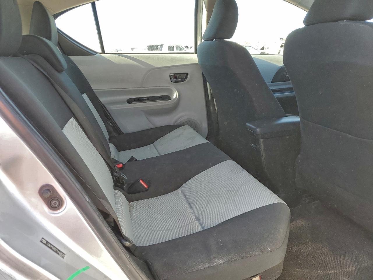 Toyota Prius Image 9