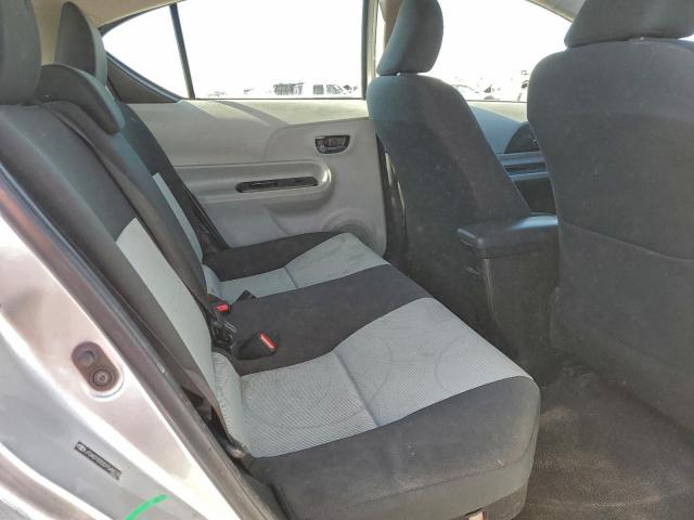 Toyota Prius Image 9