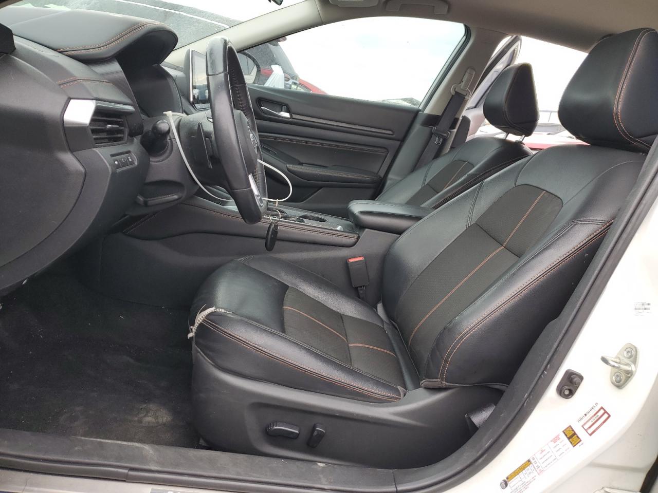 Nissan Altima Sr Image 9