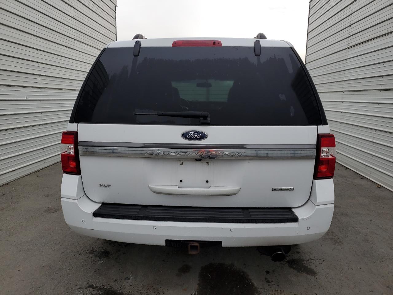 Ford Expedition Xlt Image 9