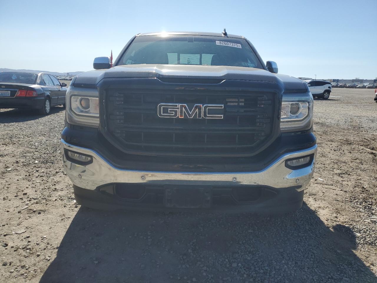 GMC Sierra C1500 Slt Image 3