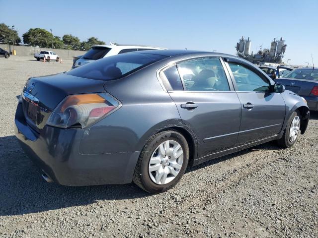 Nissan Altima Base Image 5