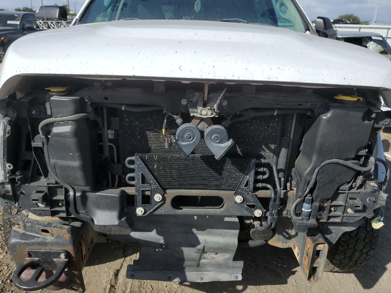 Dodge Ram 2500 St Image 7