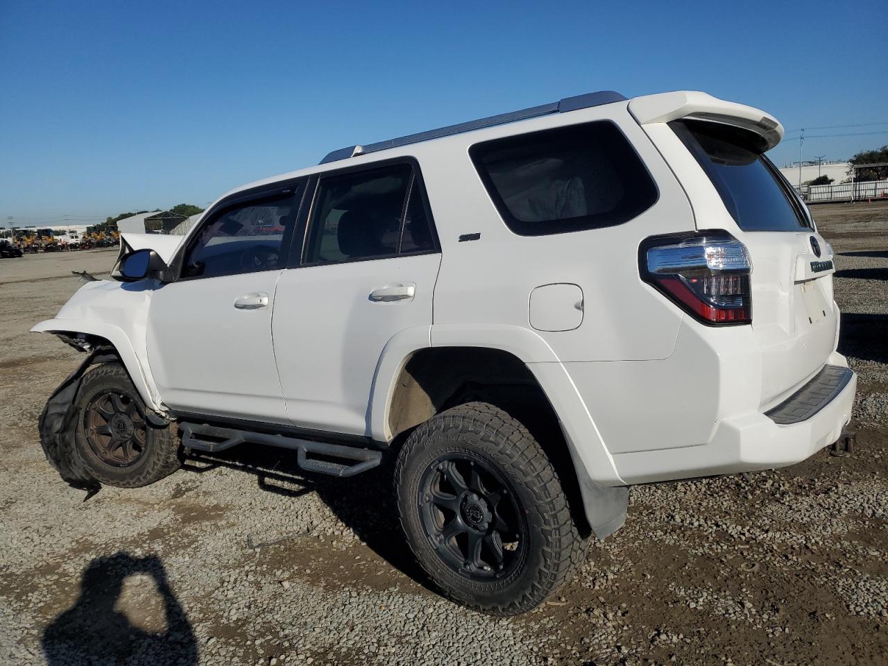 Toyota 4Runner Sr5 Image 4