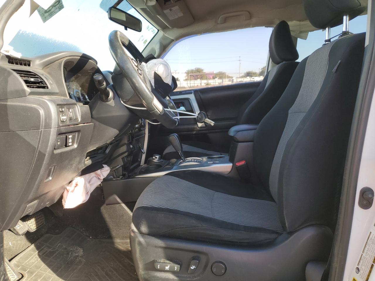 Toyota 4Runner Sr5 Image 10