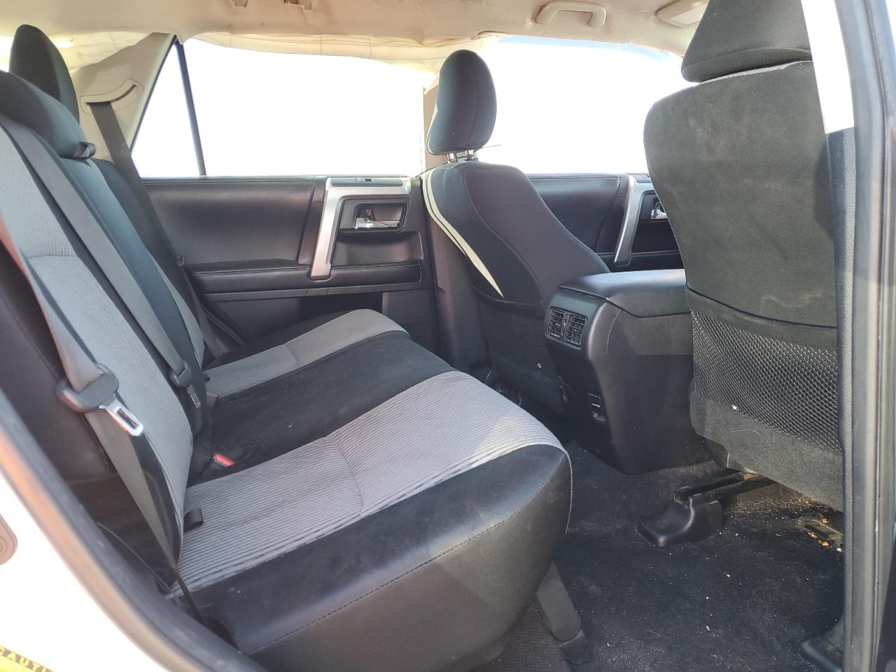 Toyota 4Runner Sr5 Image 9