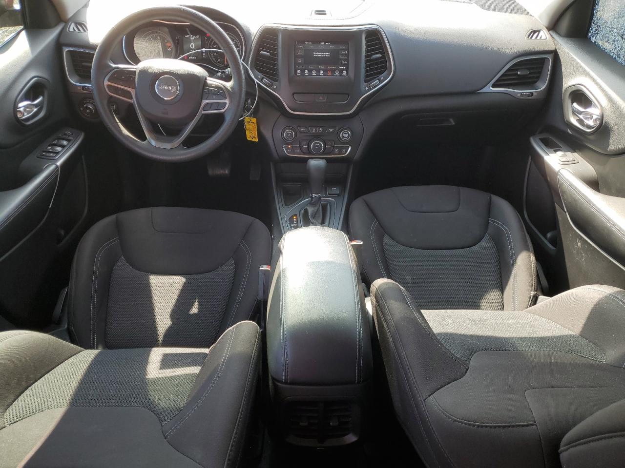 Jeep Grand Cherokee Latitude Image 10