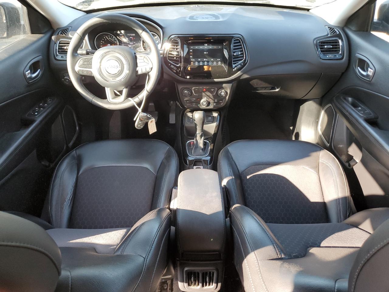 Jeep Compass Latitude Image 6