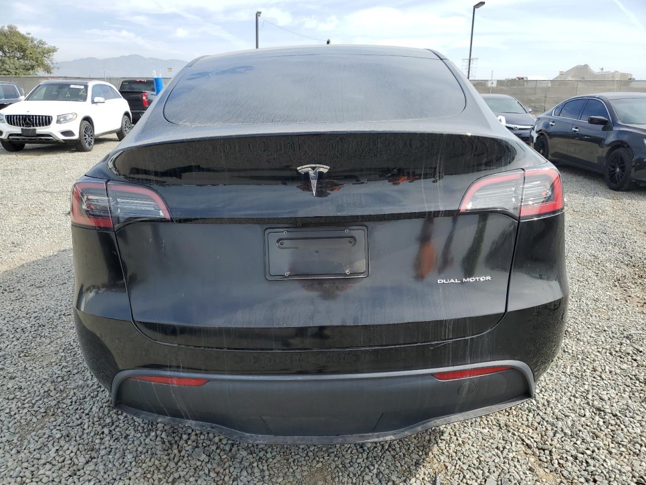 Tesla Model Y Image 8
