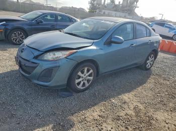  Salvage Mazda 3