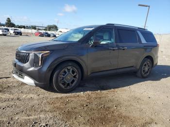  Salvage Kia Carnival