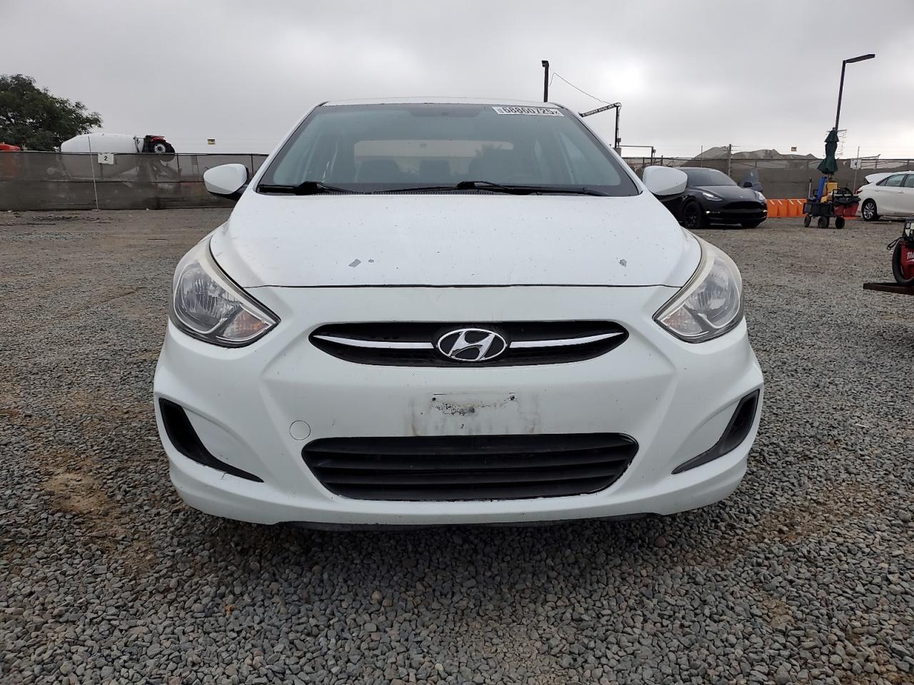 Hyundai ACCENT Gls Image 8