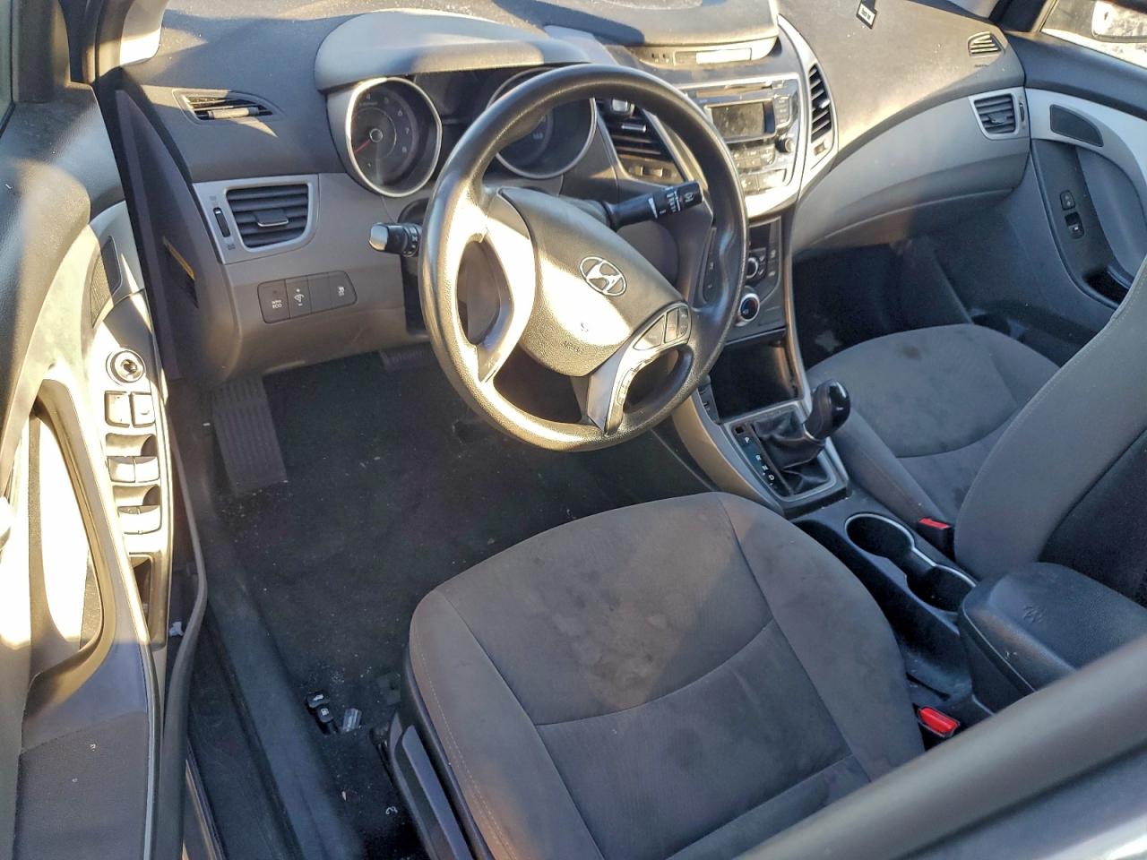 Hyundai ELANTRA Se Image 2