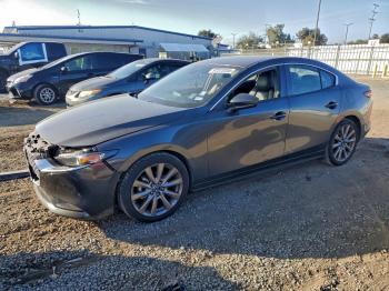  Salvage Mazda 3