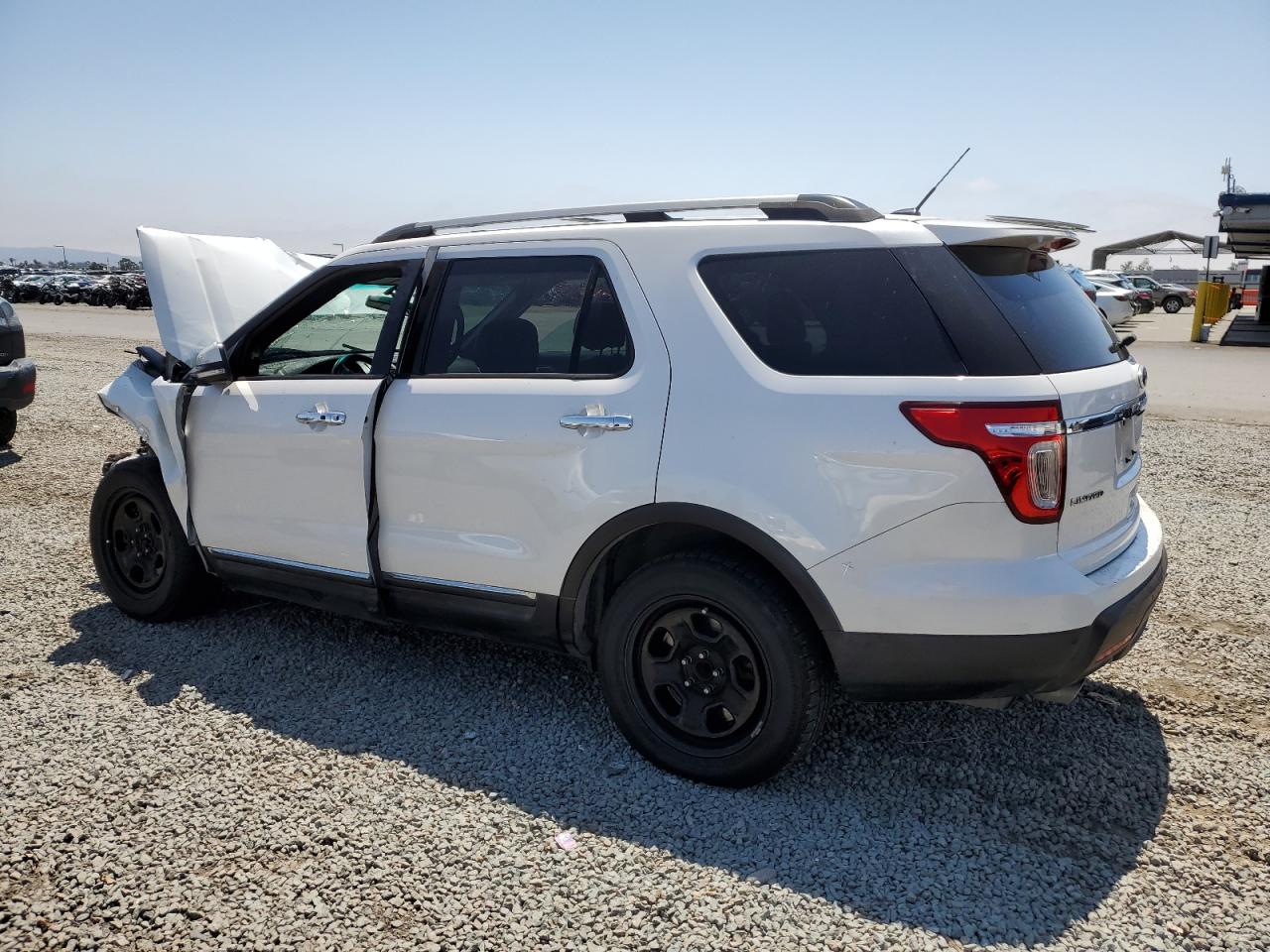 Ford Explorer Limited Image 14