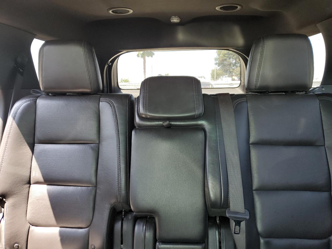 Ford Explorer Limited Image 7