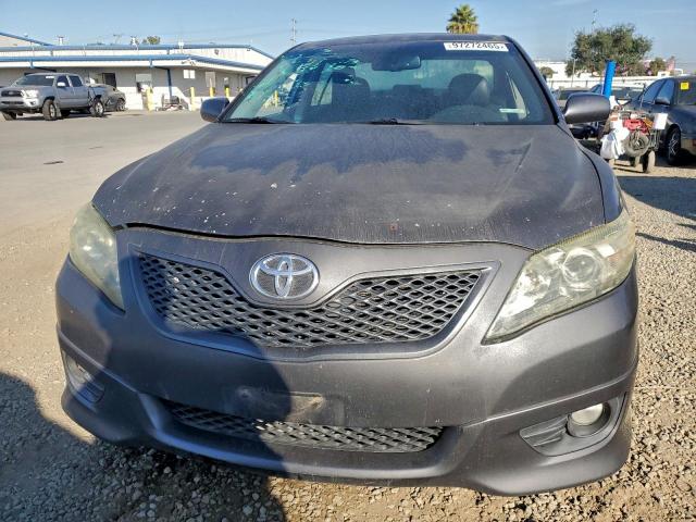 Toyota Camry Se Image 4