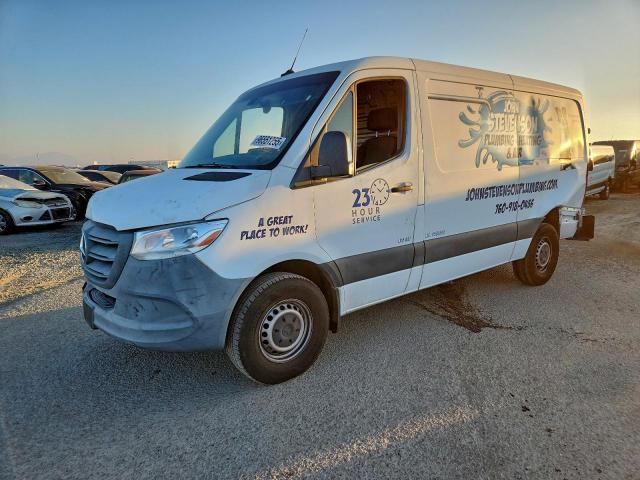  Salvage Mercedes-Benz Sprinter