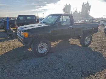  Salvage Toyota Pickup